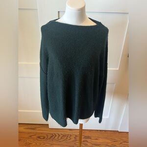 John + Jenn Women's Black Cozy Sweater- Size Medium